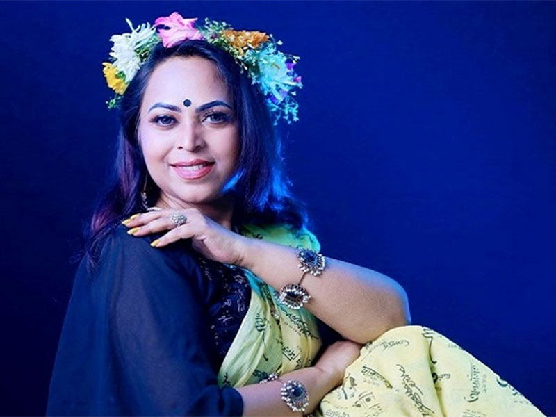 আজ গানের দিনে গাইবেন মিমি